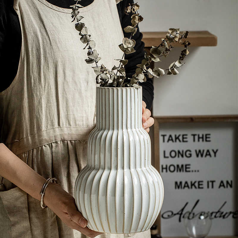 Art Relief Ceramic Vase Guesthouse Decoration Ornaments