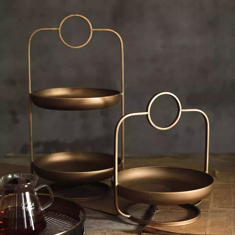 Light Luxury Retro Metal Cake & Fruit Plate – Wedding Tray