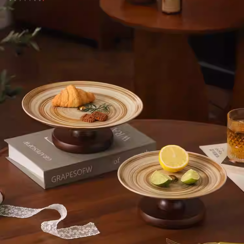 Retro Japanese Ceramic Dessert Plate – Handmade Fruit & Nut Tray