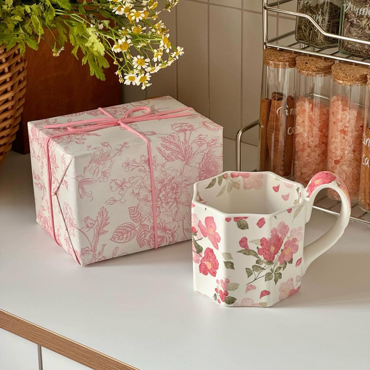 Artful Vintage Matte Floral Coffee Mug – Exquisite Oil Painting Cup for Girls' Birthday