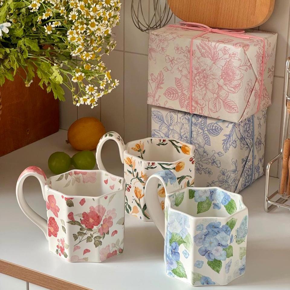 Artful Vintage Matte Floral Coffee Mug – Exquisite Oil Painting Cup for Girls' Birthday