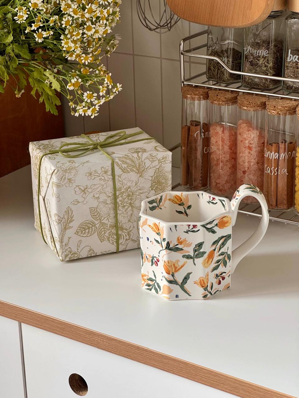 Artful Vintage Matte Floral Coffee Mug – Exquisite Oil Painting Cup for Girls' Birthday